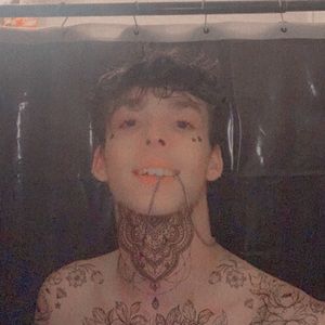 Meet your Posher, Sebastian